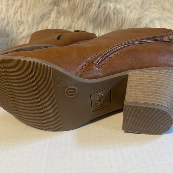 Faded Glory chunky Heels Booties - Picture 7 of 8